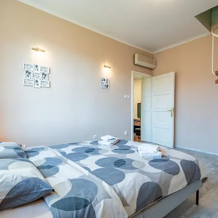 The Right Choice 2 Apartment *